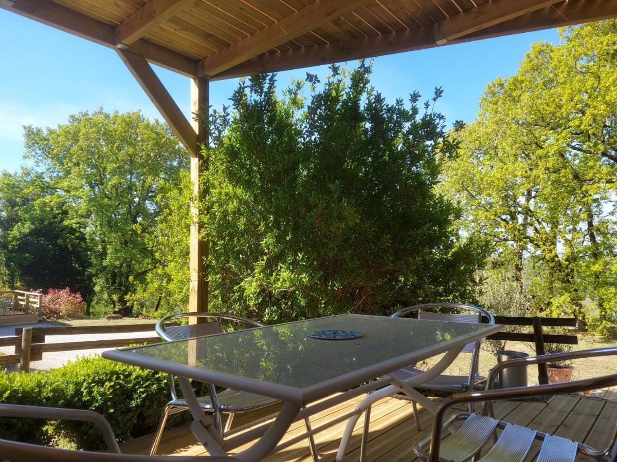 Village De Gites La Truffiere Orliaguet Bagian luar foto