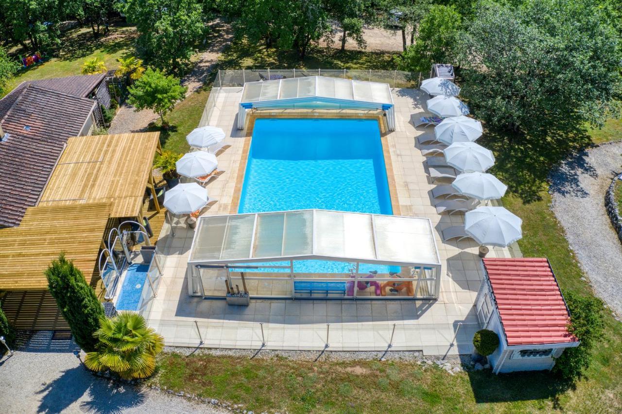 Village De Gites La Truffiere Orliaguet Bagian luar foto