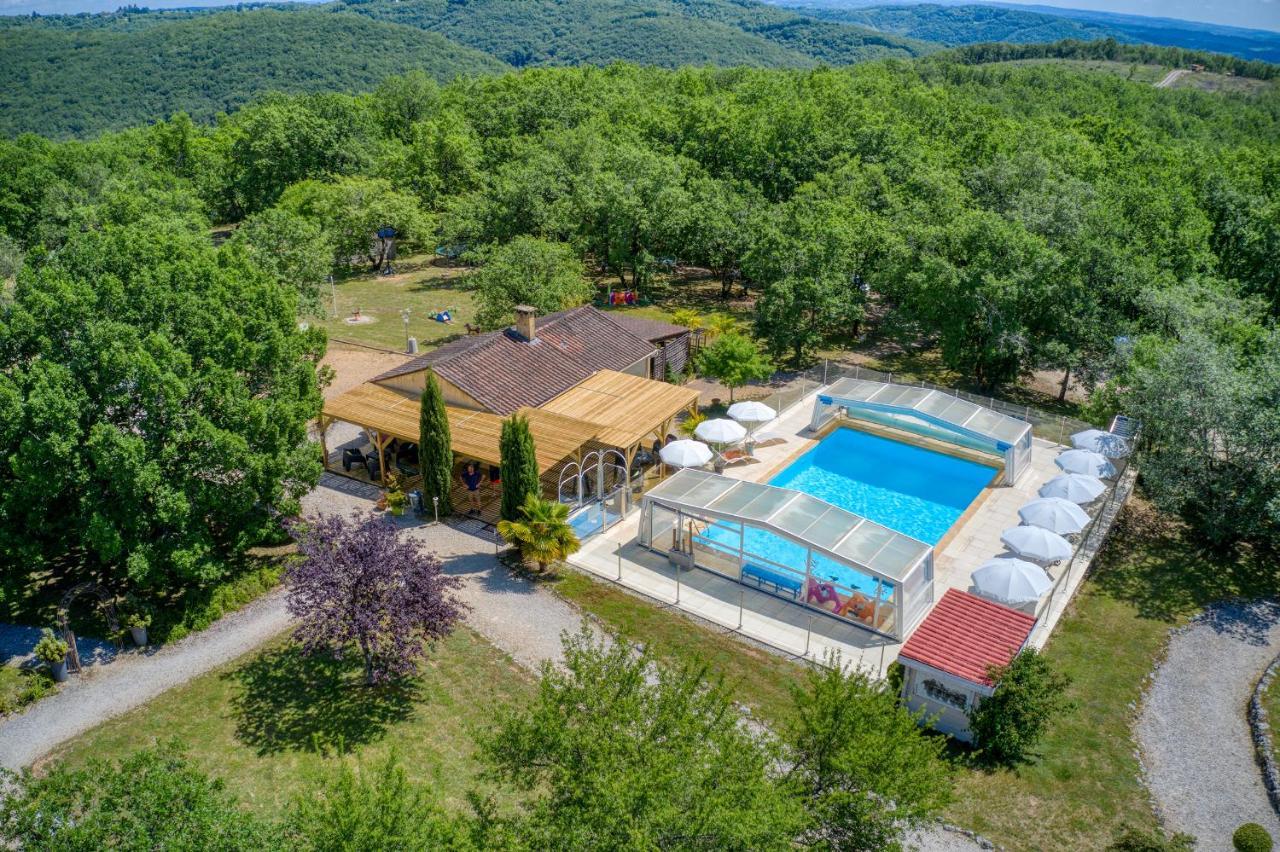Village De Gites La Truffiere Orliaguet Bagian luar foto